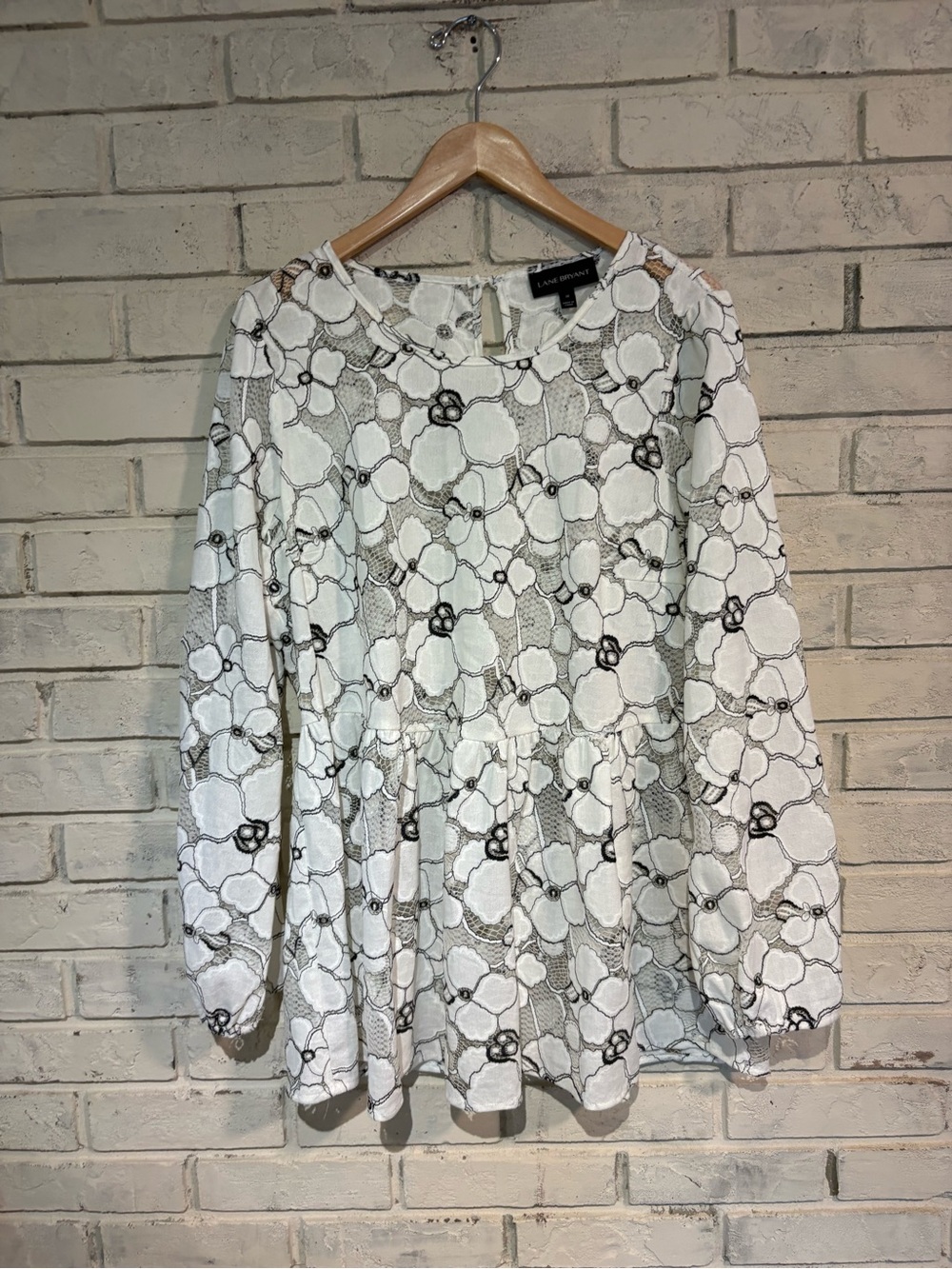 LANE BRYANT size 16 White Lace Peplum Top with Black Accents